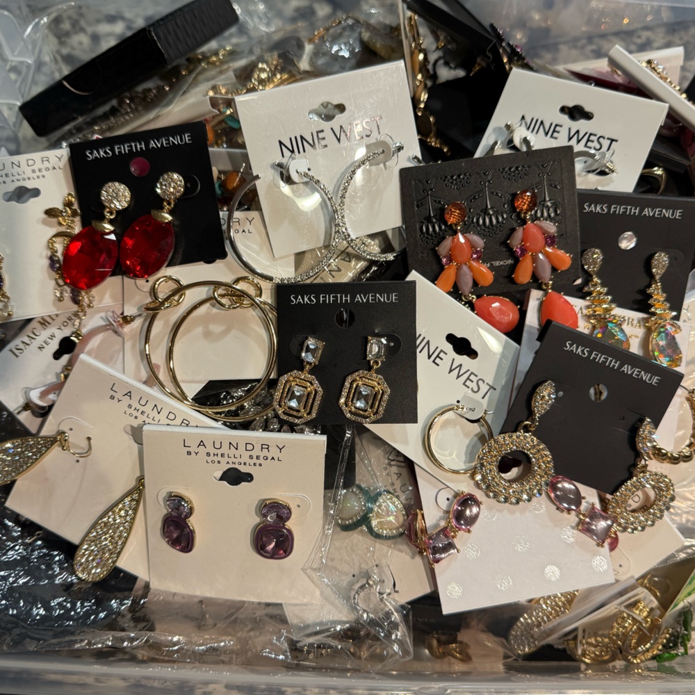 Jewelry party 
Two for $10 earrings 
Live show item sold as is
